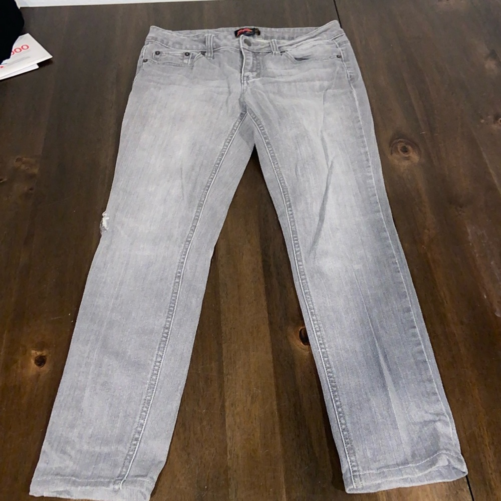GET 4 $5 Forever 21 gray distressed skinny jeans